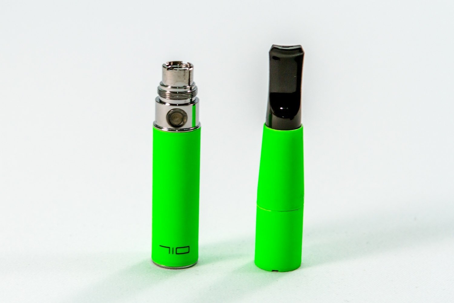 710 Mini Vaporizer Kit with Car Charger | KING's Pipe Online Headshop 710 Mini Vaporizer Kit with Car Charger | KING's Pipe Online Headshop