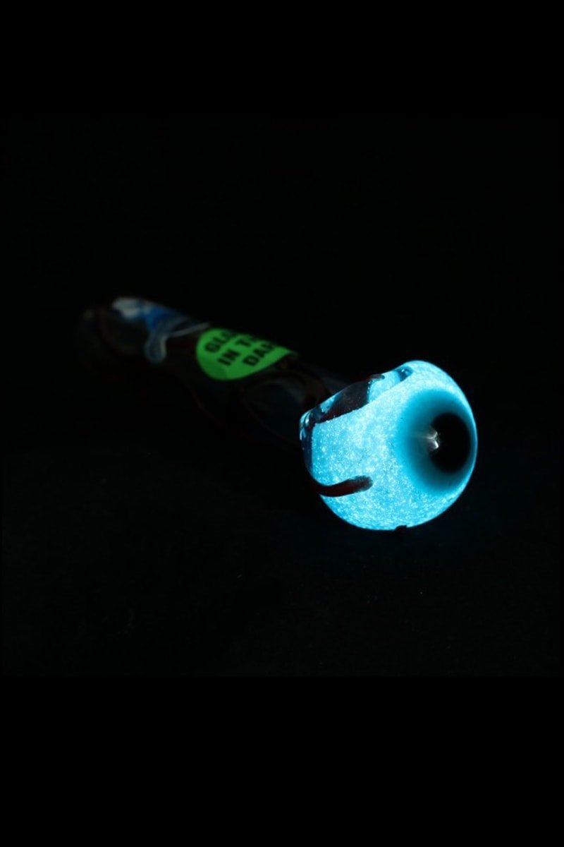 Chameleon Glass - Eyeball Hand Pipe - Glow in the Dark